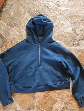 Lululemon Scuba Half Zip